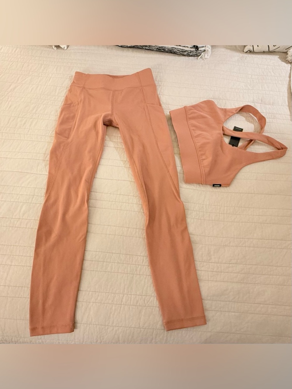 Revolve Monrow Peach Blush High-Waist Leggings with Matching Sports Bra Set! XS